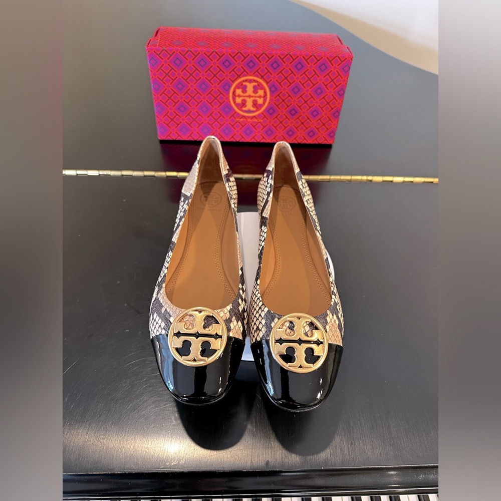 TORY BURCH AUTHENTIC LUXURY CLASSIC PREPPY ICONIC CHELSEA CAP TOE BALLET SHOES - Picture 8 of 17